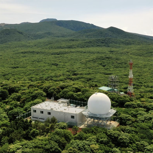 <b>제주</b> <b>한라</b>산에서의 공사 논란 '<b>한라 레이더</b>' 완공 "안전 책임"