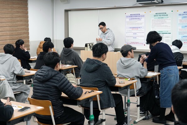 시험을 앞두고 있는 수험생들. (사진=제주도교육청)