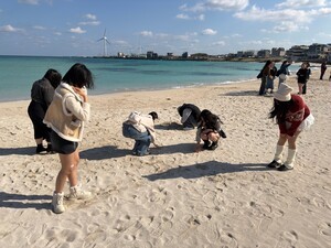 이젠 수학여행도 플로깅, 생태·마을관광 등 친환경 프로그램으로